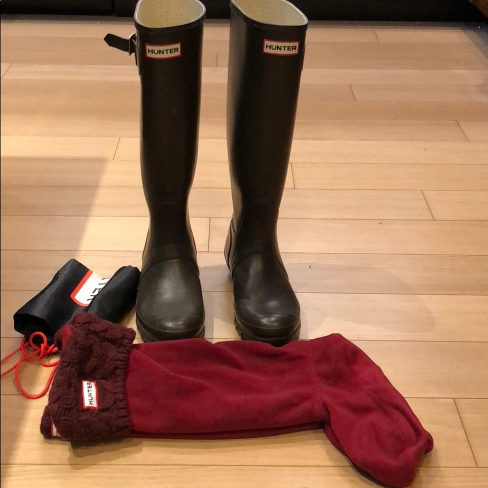 Hunter Boots w/ fleece sock linings